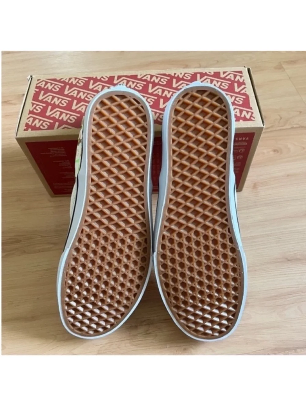 Vans Classic Slip-On Get Outdoor Marshmallow Mens 12.0 US